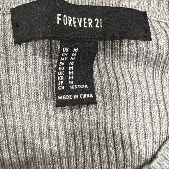 Forever 21 Sweater - Picture 4 of 4